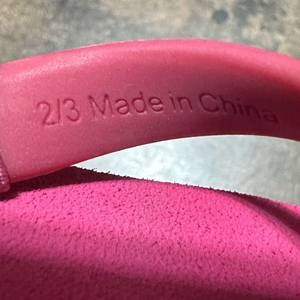 UGG Yia Yia Infant Flip Flops - Picture 5 of 5